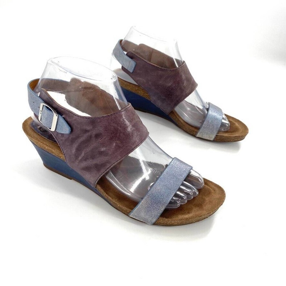 Sofft Two-Tone Blue and Purple Wedge Sandals